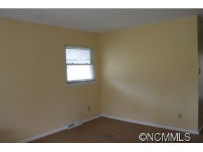 15 Baker Place Asheville NC 28806