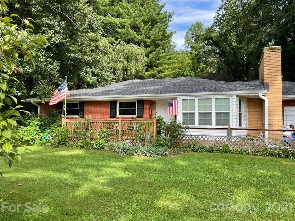 214 Oakdale Drive Hendersonville NC 28791