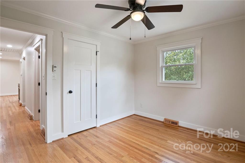 129 Logan Avenue Asheville NC 28806