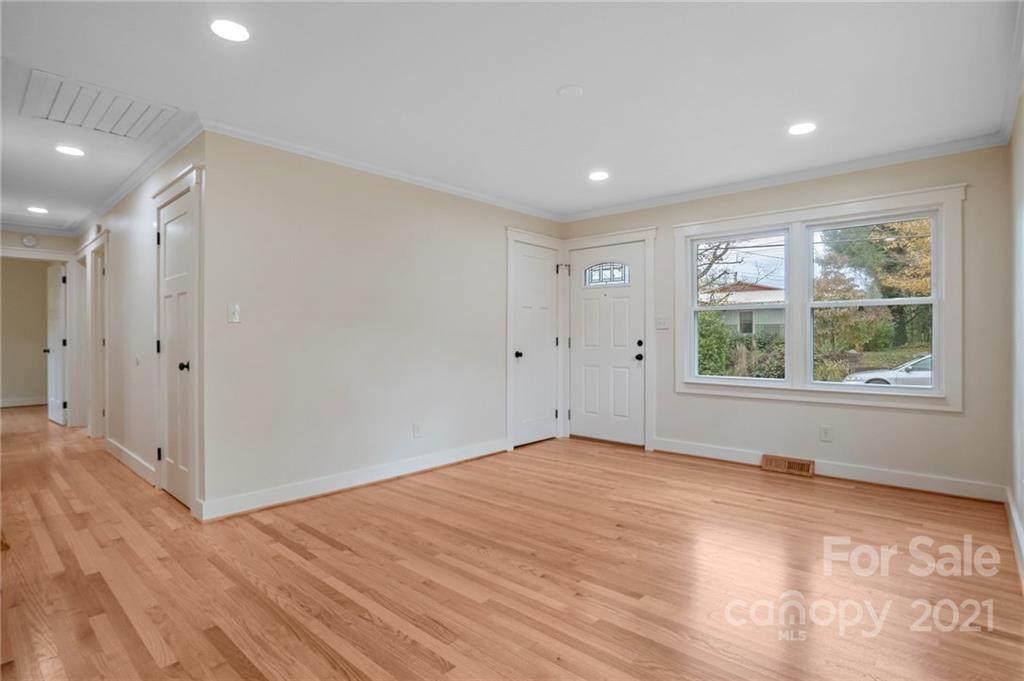 129 Logan Avenue Asheville NC 28806