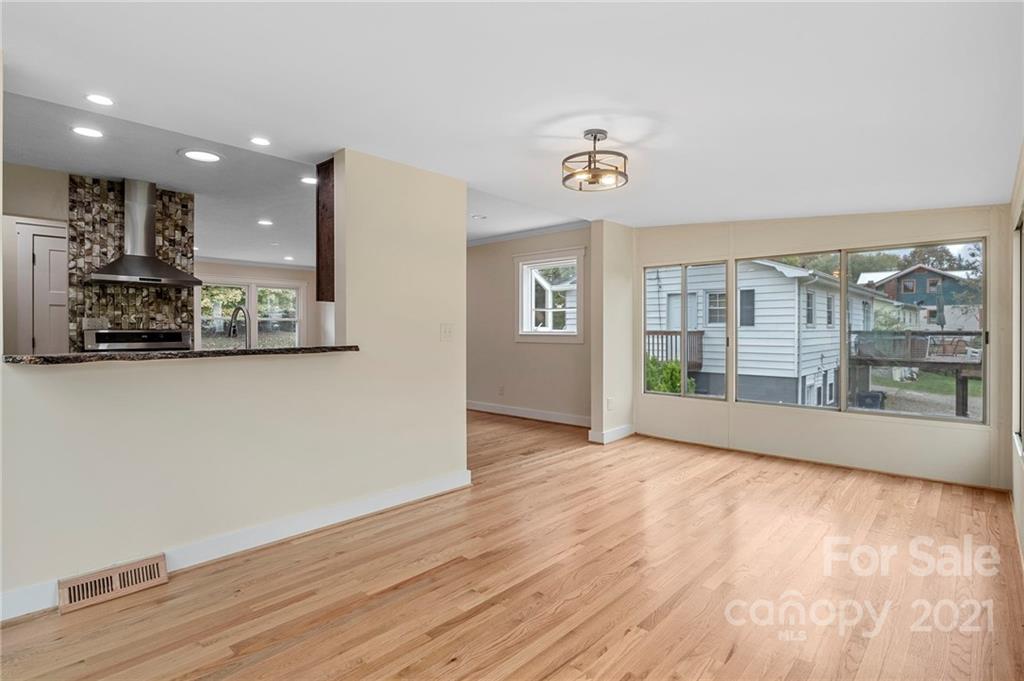 129 Logan Avenue Asheville NC 28806