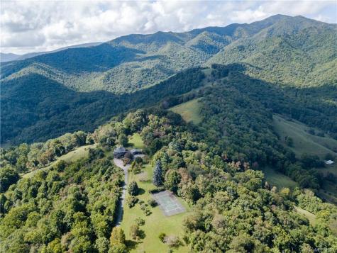 1263 Up Over Road Canton NC 28716