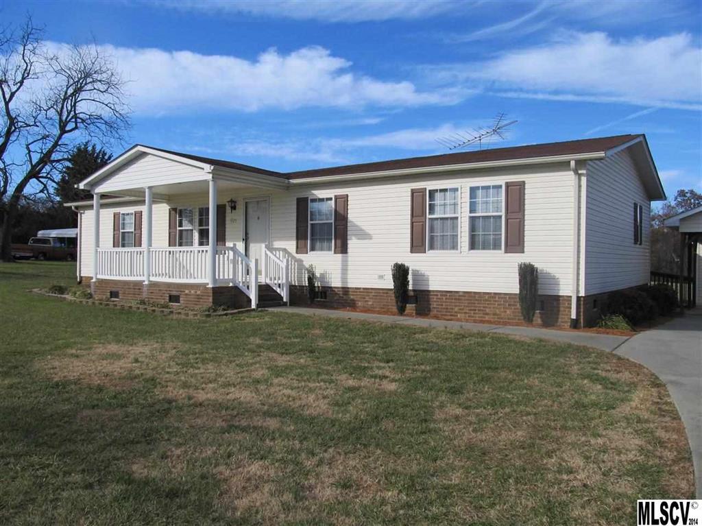 1725 33rd Avenue NE Hickory NC 28601
