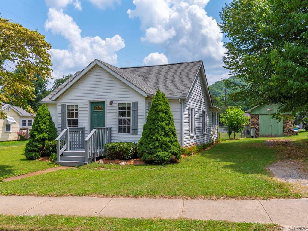 525 Allens Creek Road Waynesville NC 28786