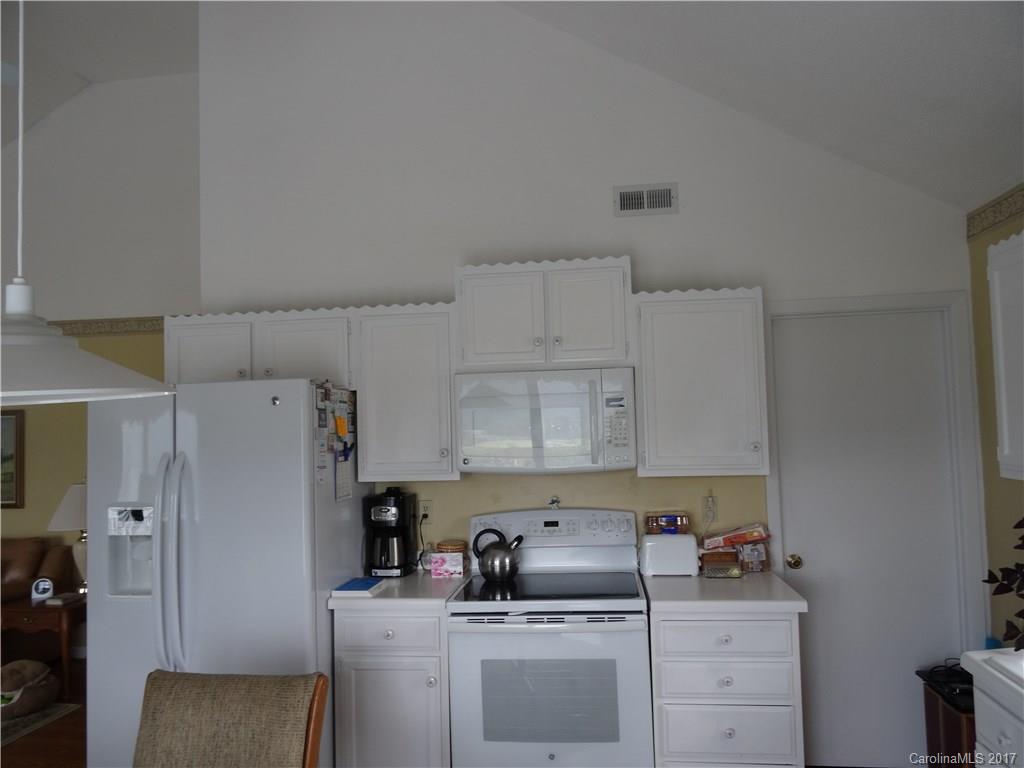 91 Sky View Drive Burnsville NC 28714