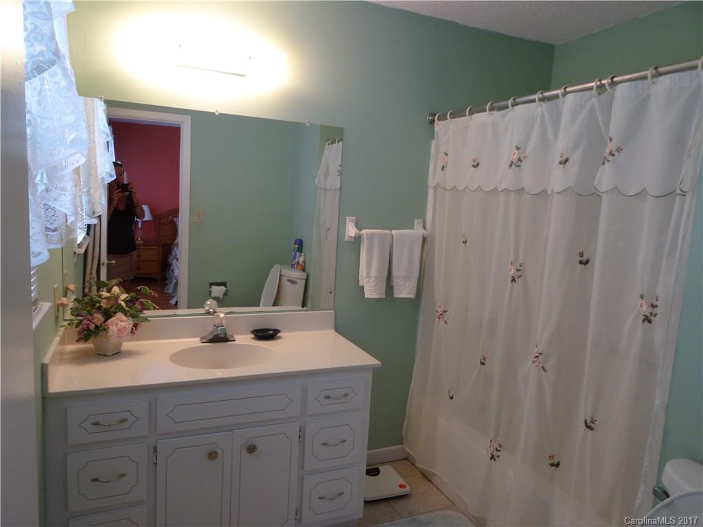 91 Sky View Drive Burnsville NC 28714
