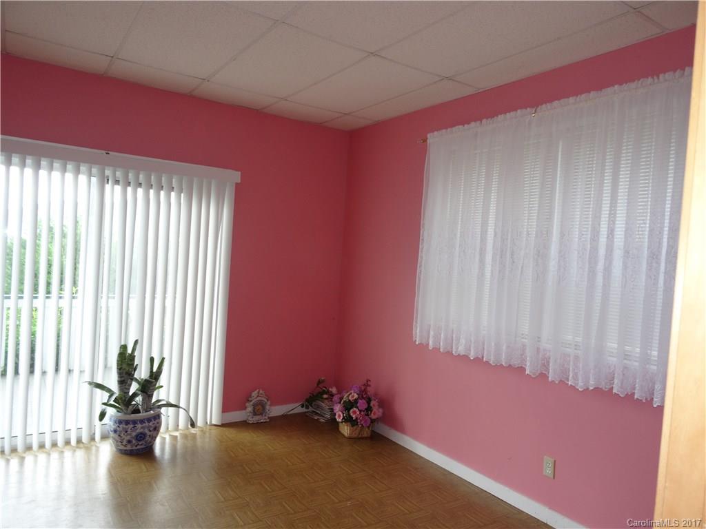 91 Sky View Drive Burnsville NC 28714
