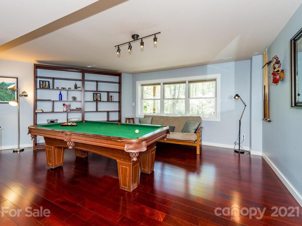19 Twin Hills Drive Weaverville NC 28787