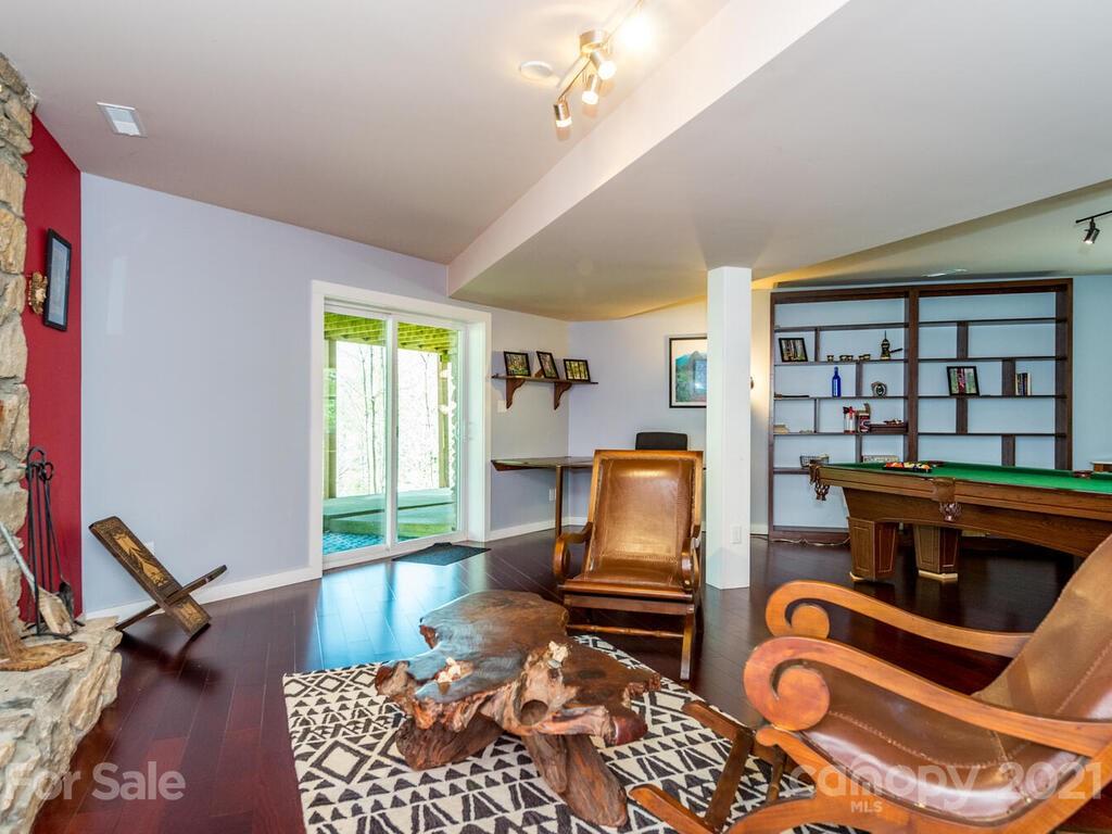 19 Twin Hills Drive Weaverville NC 28787