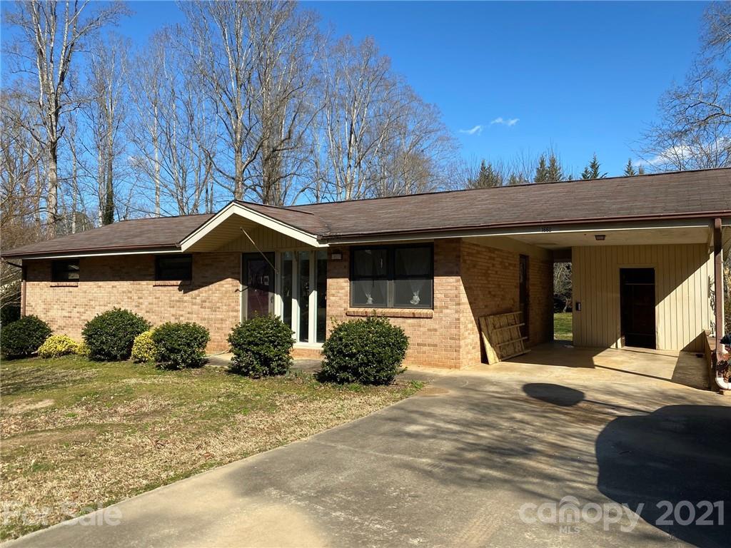 1660 26th Street Ne Hickory NC 28601