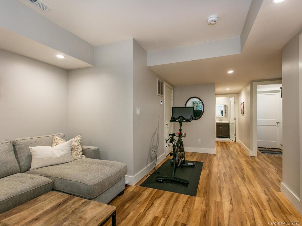 27 Beechwood Road Asheville NC 28805