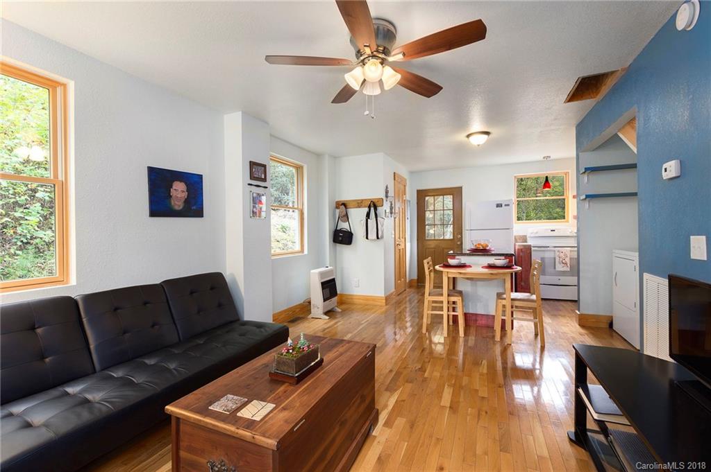 1109 Bee Tree Road Swannanoa NC 28778