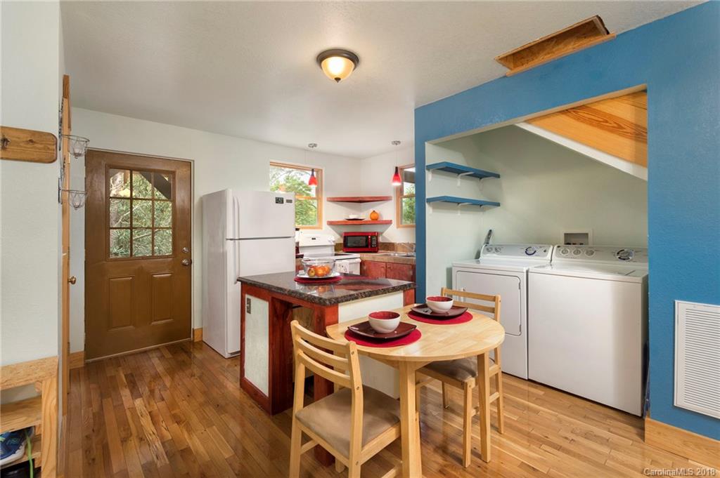 1109 Bee Tree Road Swannanoa NC 28778
