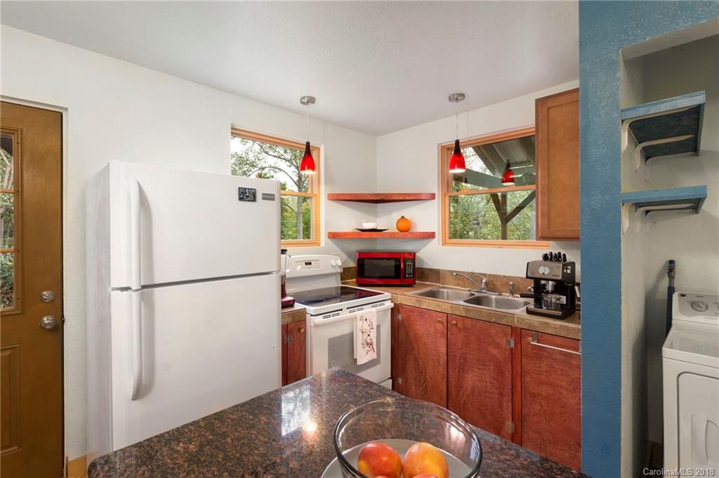 1109 Bee Tree Road Swannanoa NC 28778