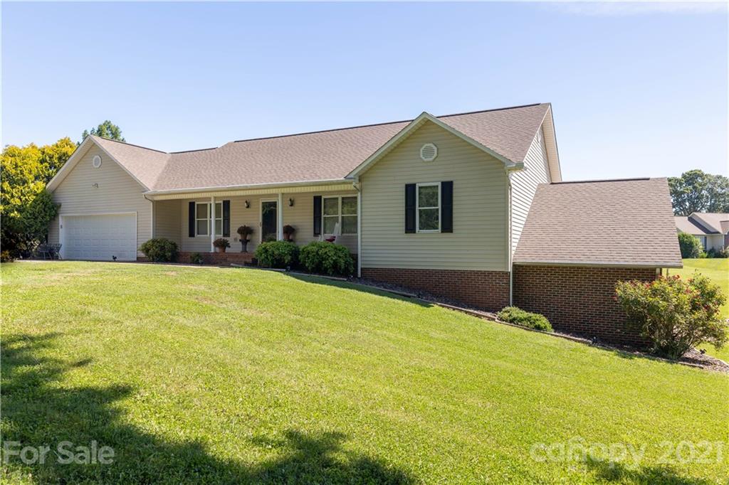 2714 Emmanuel Church Road Conover NC 28613
