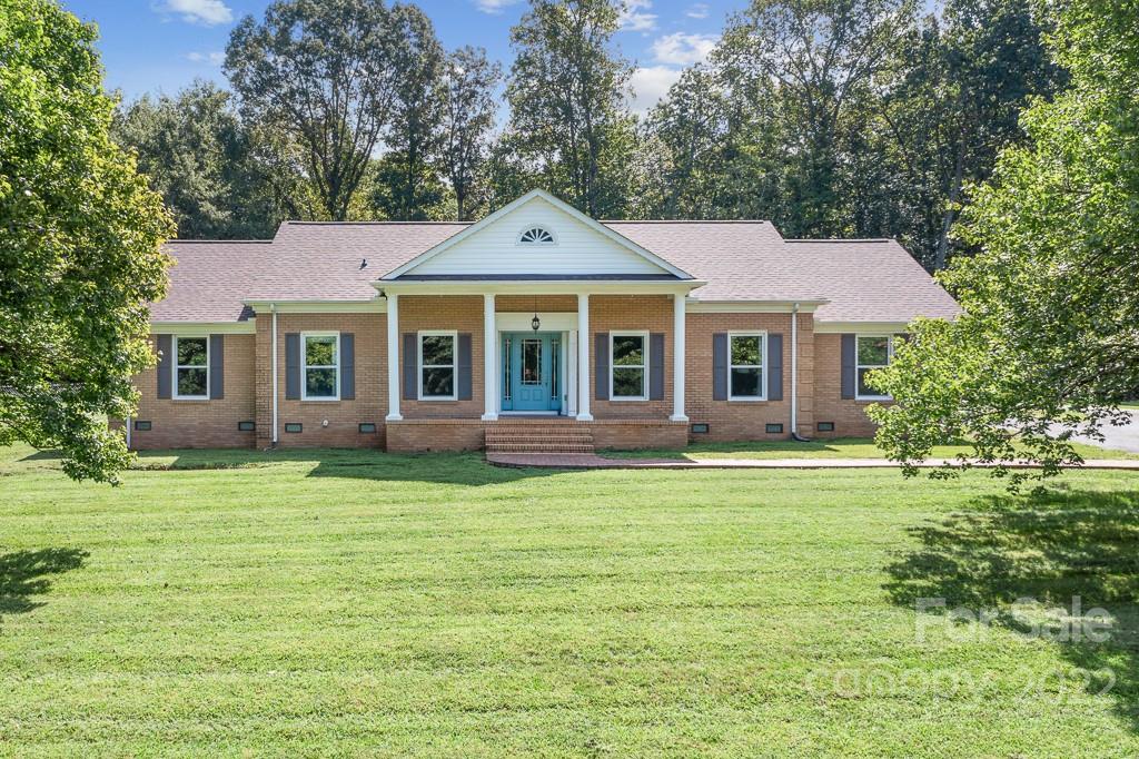 200 Cottonwood Drive Mount Holly NC 28120