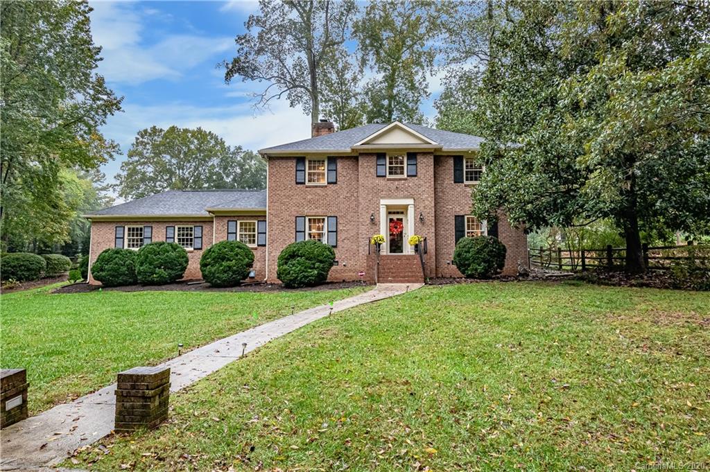 4134 Columbine Circle Charlotte NC 28211