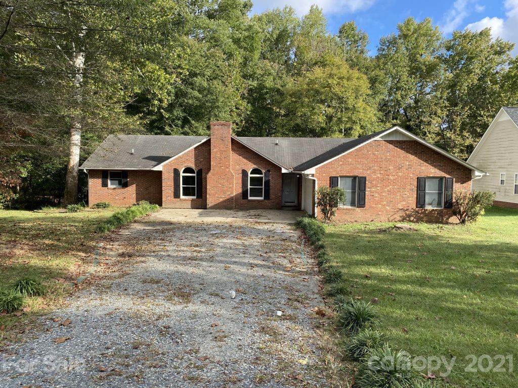 8219 Westbourne Drive Charlotte NC 28216