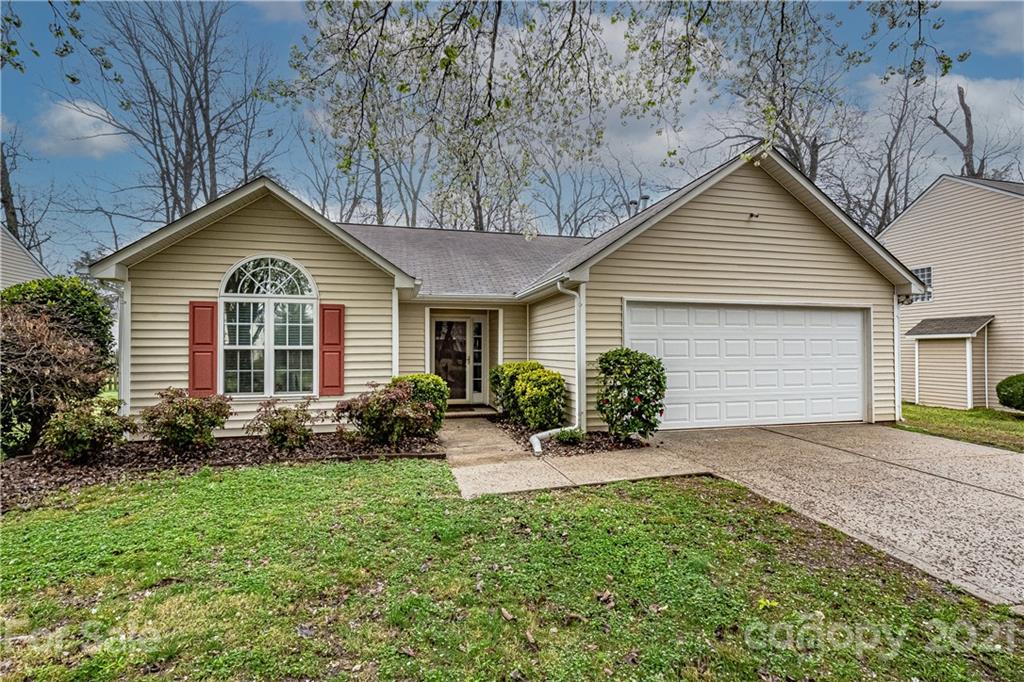10010 Redbud Tree Court Charlotte NC 28273