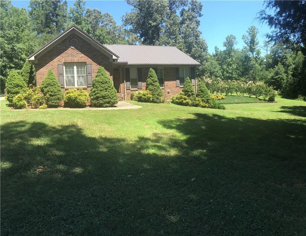 1974 Sleepy Hollow Drive Hickory NC 28601