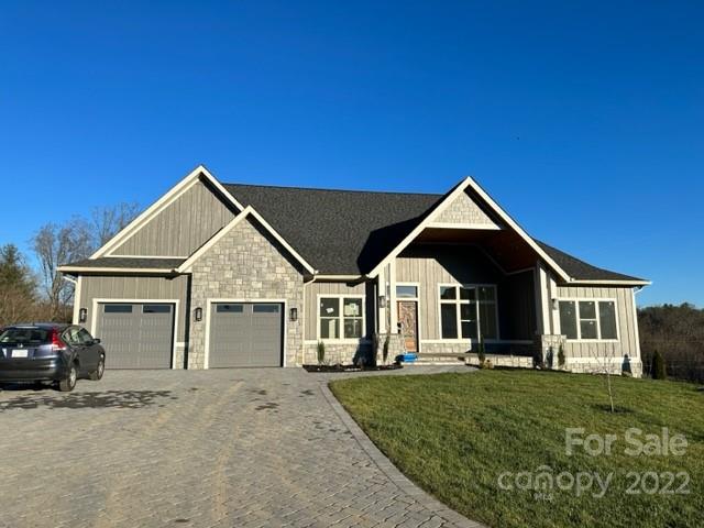 561 Daniel Circle Drive Mills River NC 28759