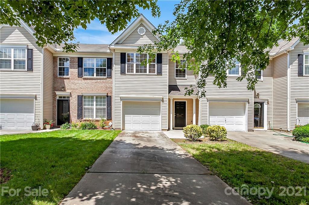2111 Whispering Way Charlotte NC 28212