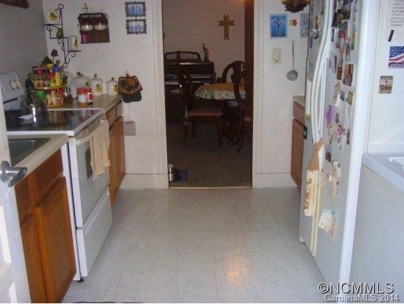 510 East Street Candler NC 28715