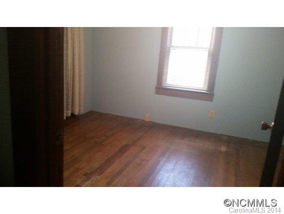 510 East Street Candler NC 28715