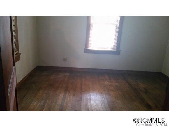 510 East Street Candler NC 28715
