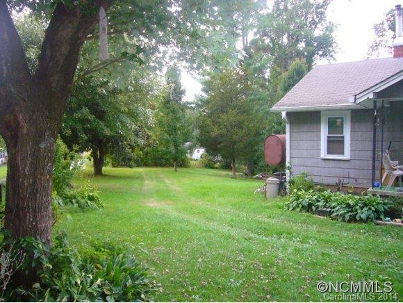 510 East Street Candler NC 28715