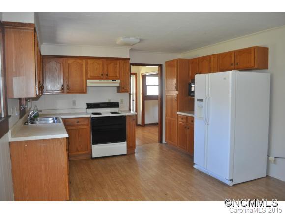 103 Hicks Road Burnsville NC 28714