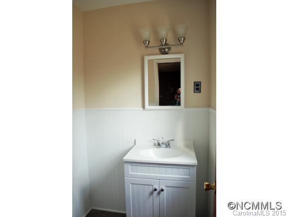 103 Hicks Road Burnsville NC 28714