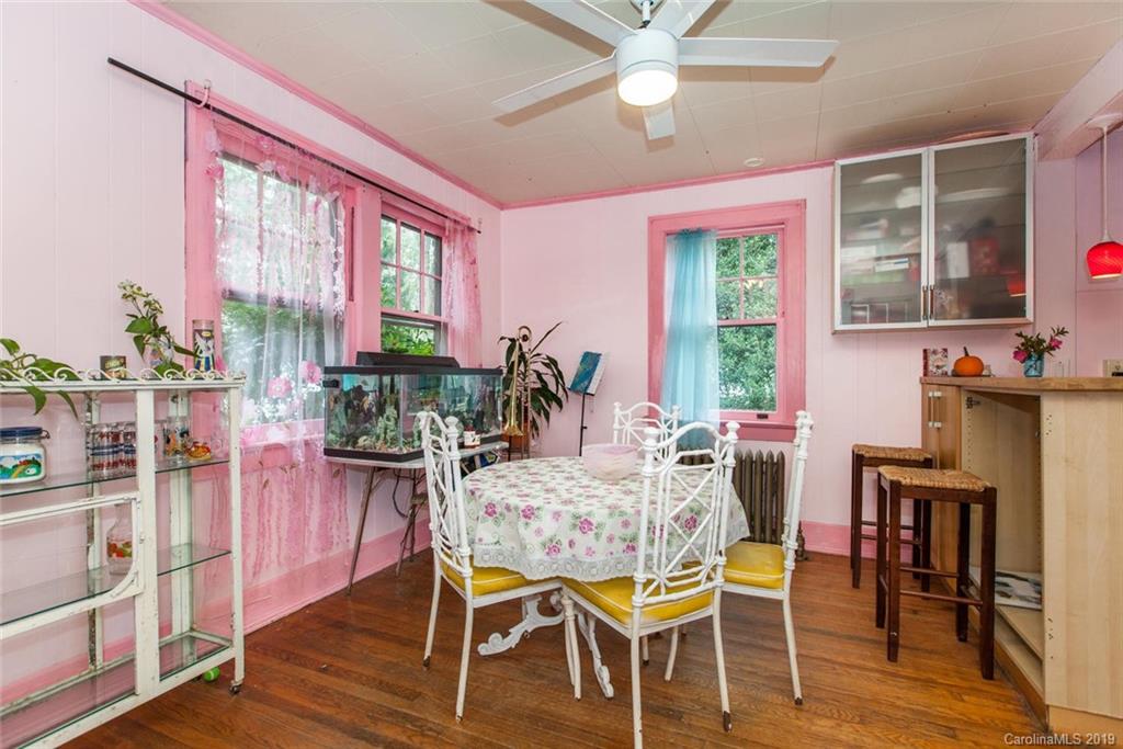 107 Brucemont Circle Asheville NC 28806