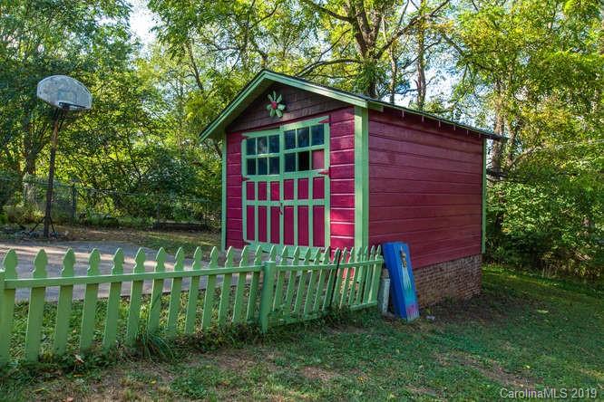 107 Brucemont Circle Asheville NC 28806