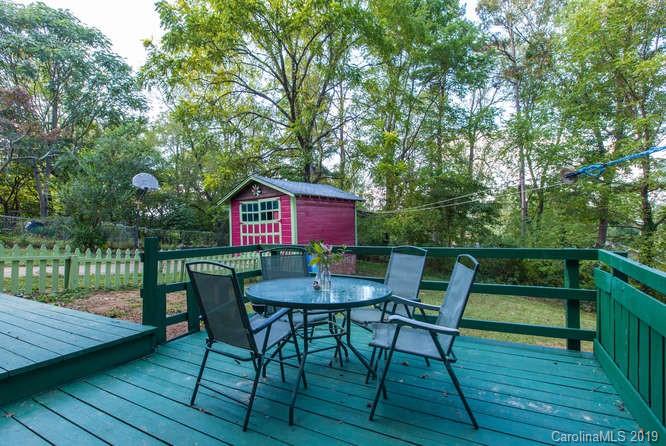 107 Brucemont Circle Asheville NC 28806