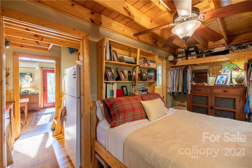 60 Desota Street Asheville NC 28806