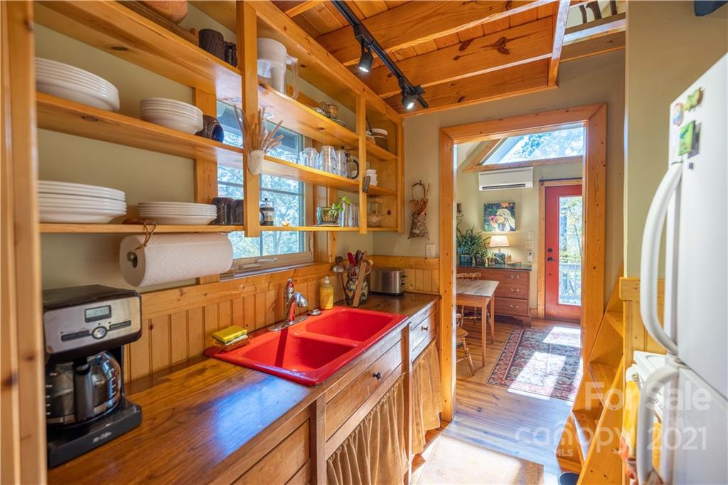 60 Desota Street Asheville NC 28806