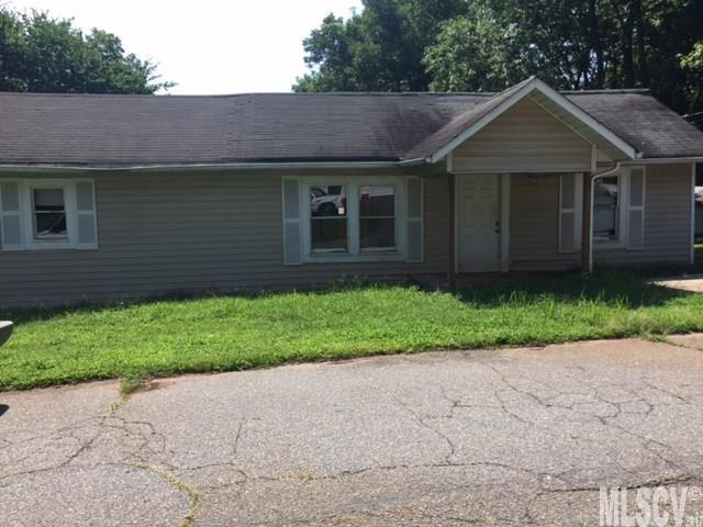 1611 N Davis Avenue Newton NC 28658