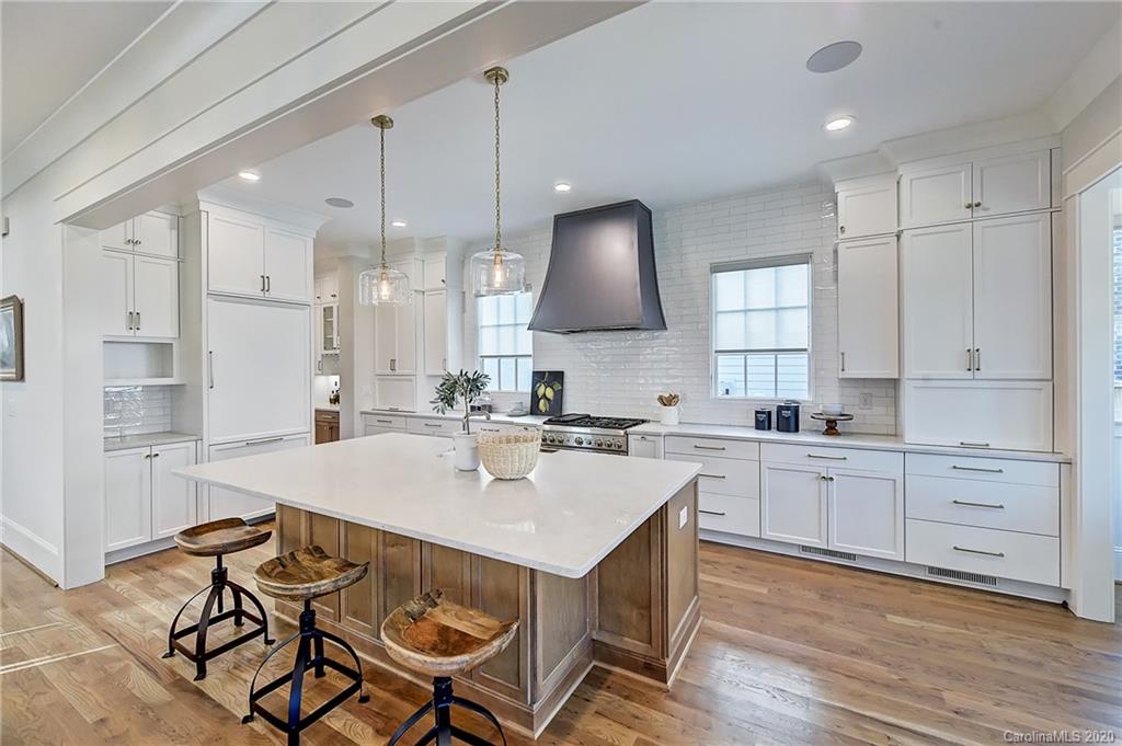 3122 Cramer Pond Drive Charlotte NC 28205