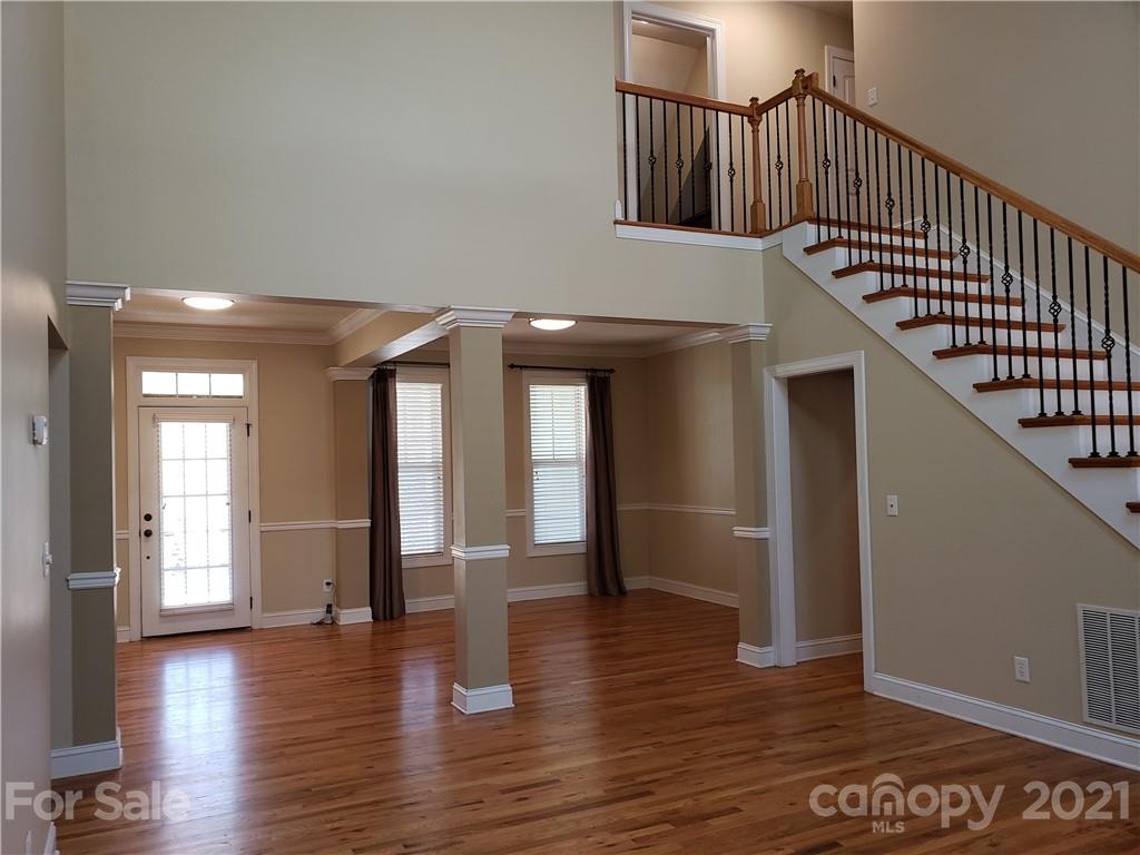 7 Long Winding Road Asheville NC 28805