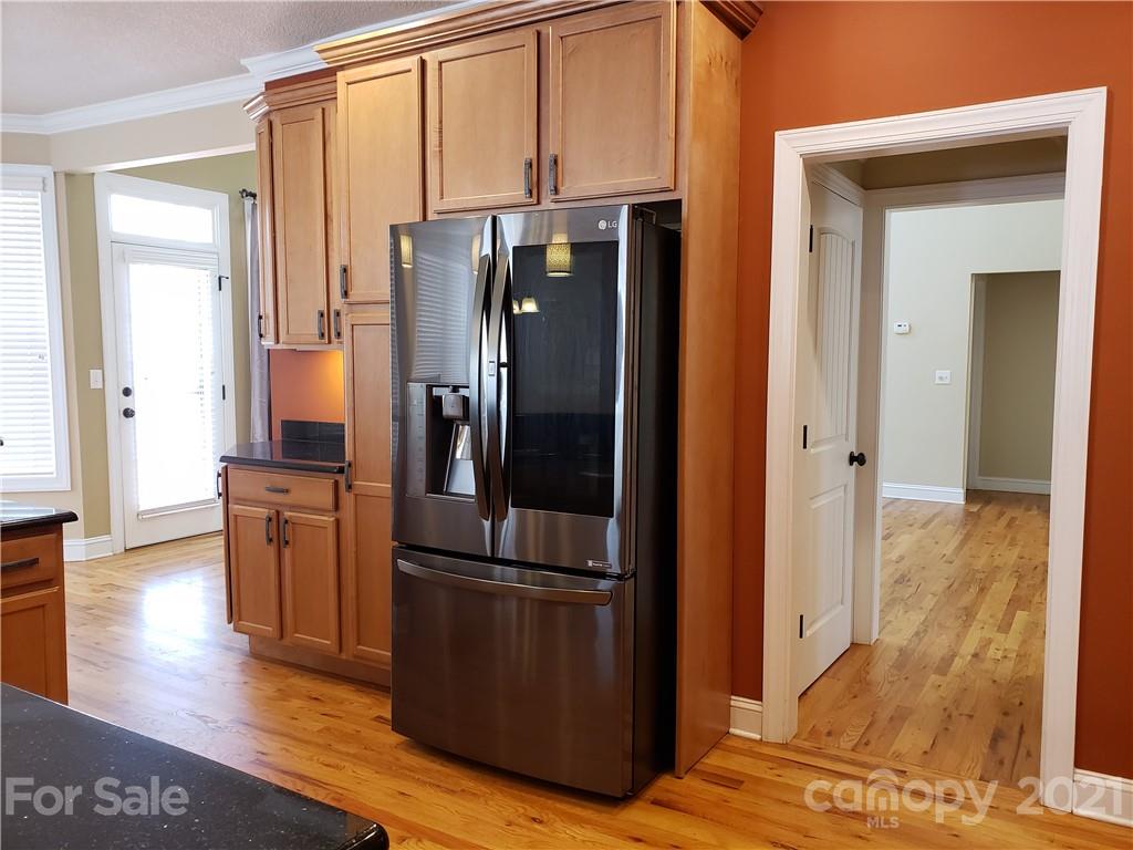 7 Long Winding Road Asheville NC 28805