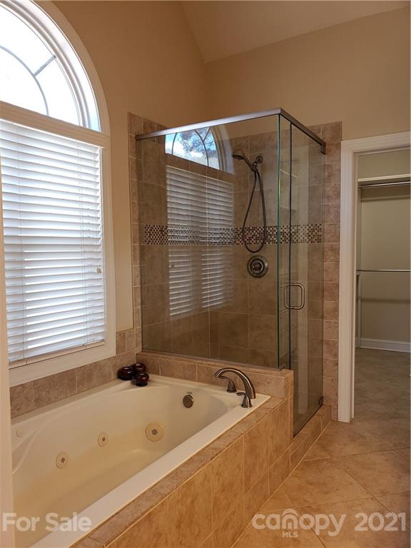 7 Long Winding Road Asheville NC 28805