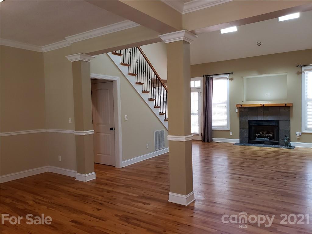7 Long Winding Road Asheville NC 28805