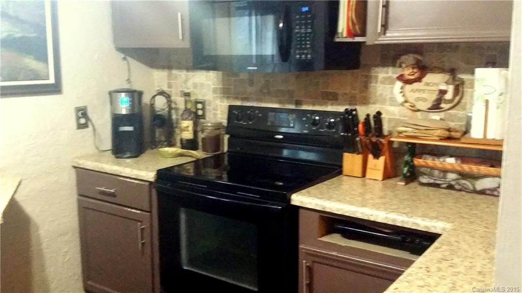 511 Oakmont Drive Canton NC 28716