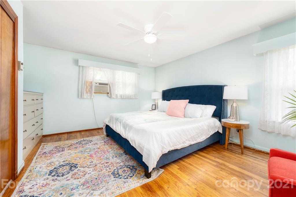 122 Wyoming Road Asheville NC 28803