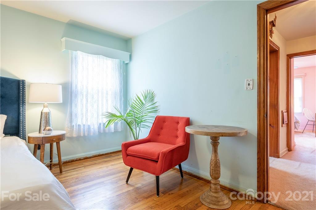 122 Wyoming Road Asheville NC 28803