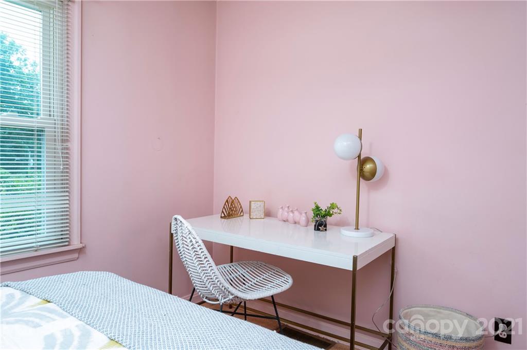 122 Wyoming Road Asheville NC 28803