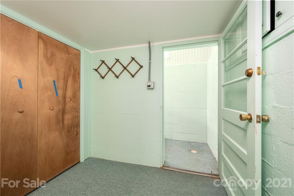 122 Wyoming Road Asheville NC 28803