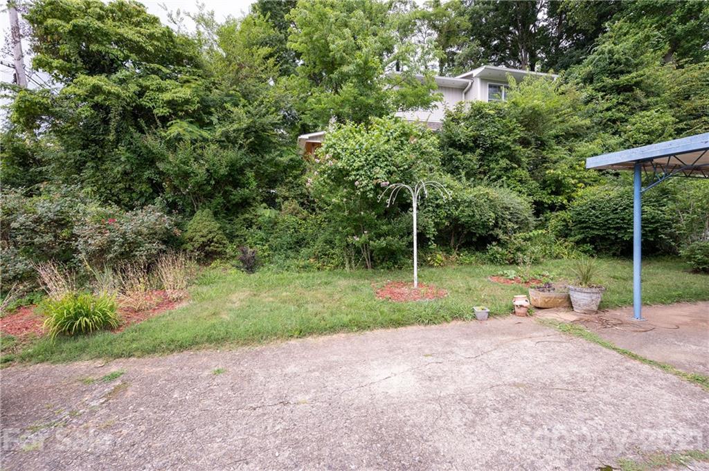 122 Wyoming Road Asheville NC 28803