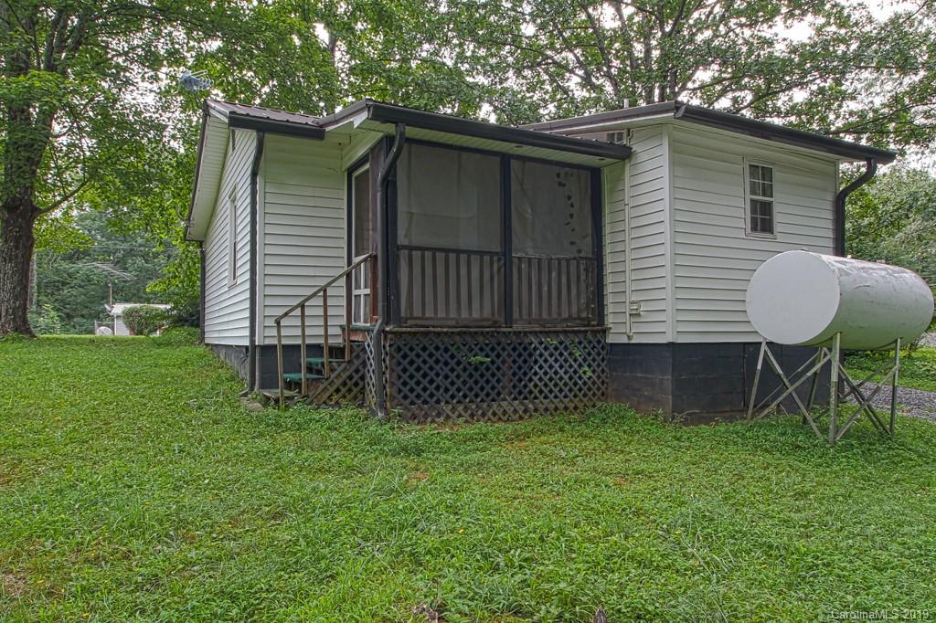 339 Nix Creek Church Road Marion NC 28752